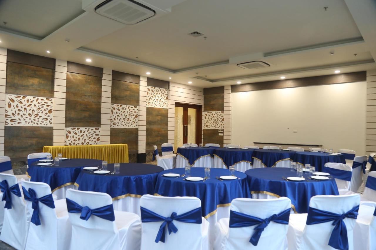 Aveo By Amatra, Gateway To Corbett Hotel Kashipur Exterior photo