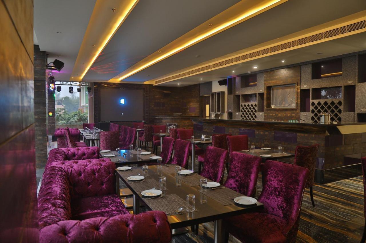 Aveo By Amatra, Gateway To Corbett Hotel Kashipur Exterior photo