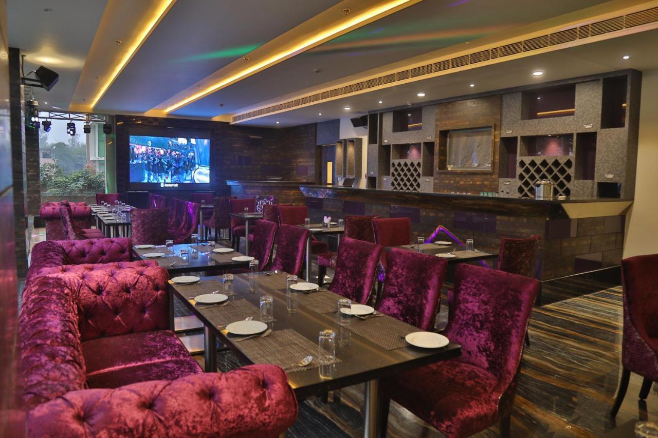 Aveo By Amatra, Gateway To Corbett Hotel Kashipur Exterior photo