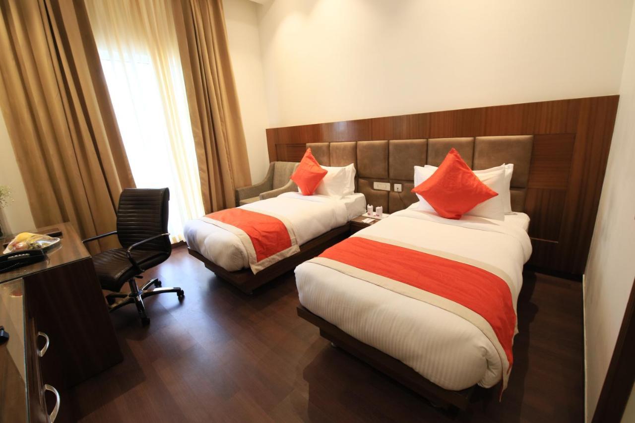 Aveo By Amatra, Gateway To Corbett Hotel Kashipur Exterior photo